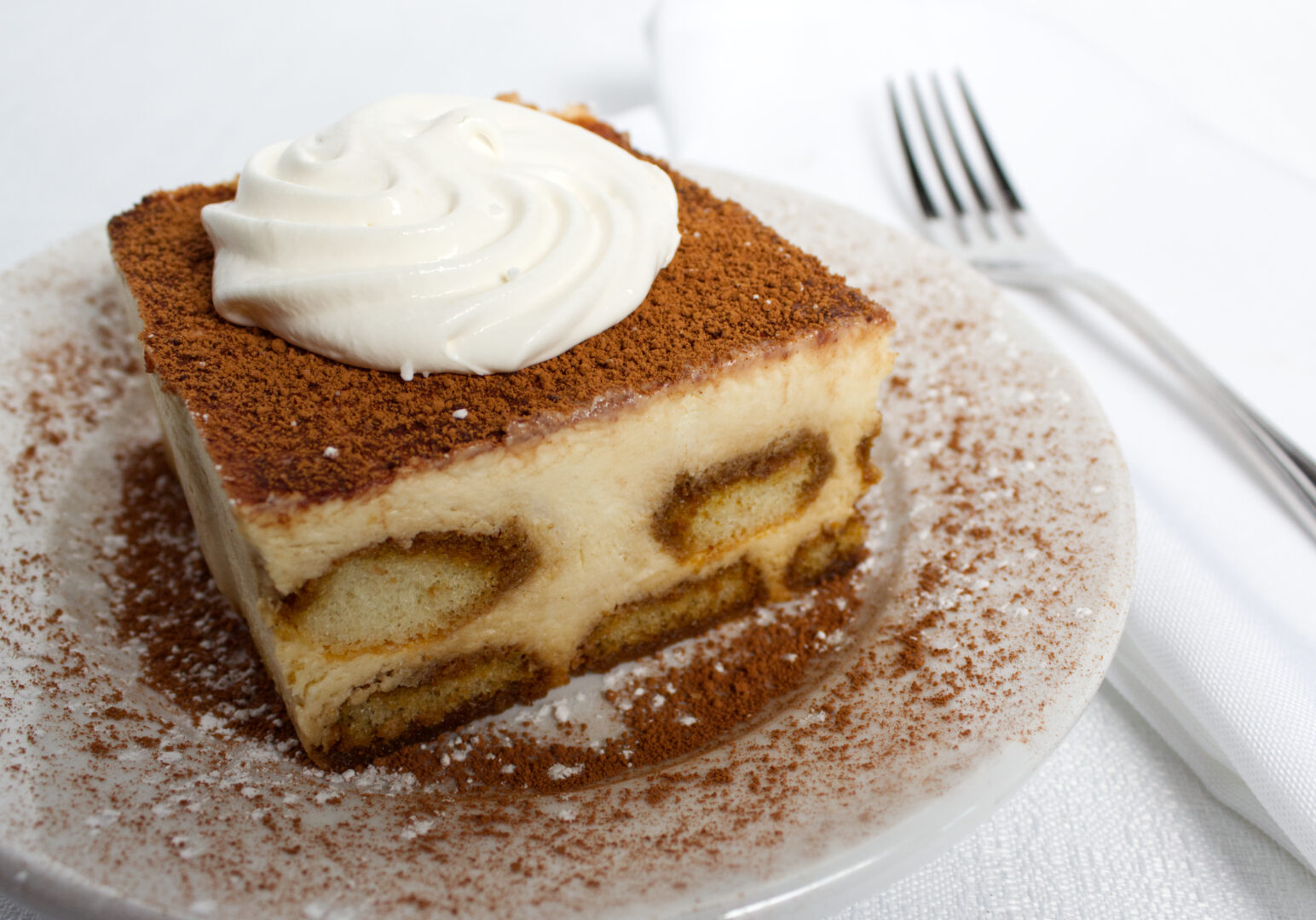 Image_10 Example of Food Photography for DoorDash, Uber Eats, Grub Hub, and any food delivery service app. Food Photo is of a dessert cake on a white plate
